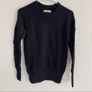 Abercrombie & Fitch navy knit crewneck sweater